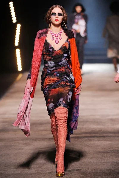 Look 24